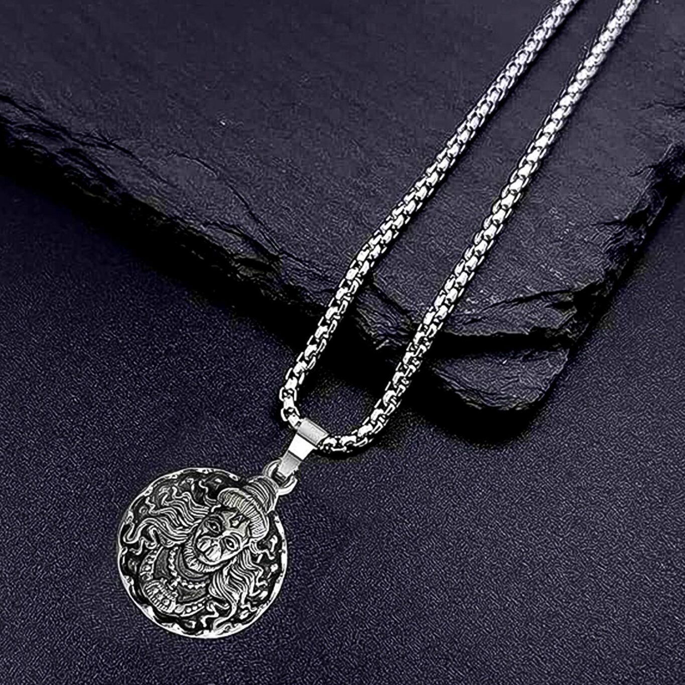 07_883fd8ac-3196-4fc9-9630-b11b599da05f.jpg 07 883fd8ac 3196 4fc9 9630 b11b599da05f scaled - Hanuman Locket With Chain Pendant Necklace For Men & Women (1 Pc) - DsonMart - 1