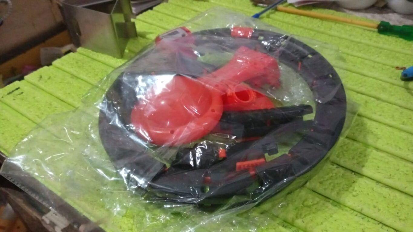 9ccd42be-a530-42ac-a07b-9cd76d86f264.jpg 9ccd42be a530 42ac a07b 9cd76d86f264 scaled - Smart Fitness Hula Hoops With Spinning Ball & Intelligent Counter (1 Pc / Loose) - DsonMart - 1